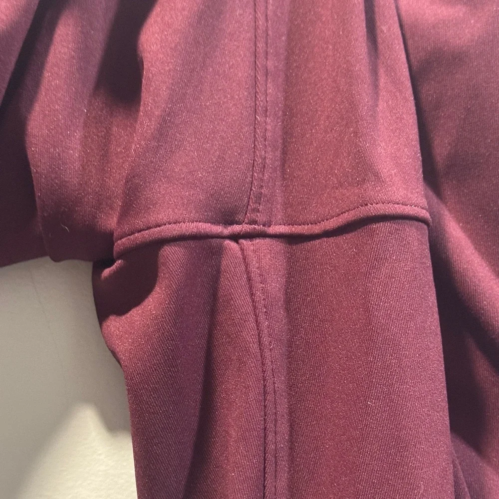 Lululemon On the Fly 7/8 Pant
Dark Adobe - Picture 10 of 11
